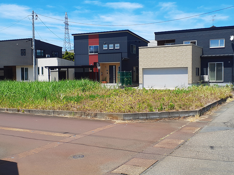 新潟県三条市曲渕の住宅用地